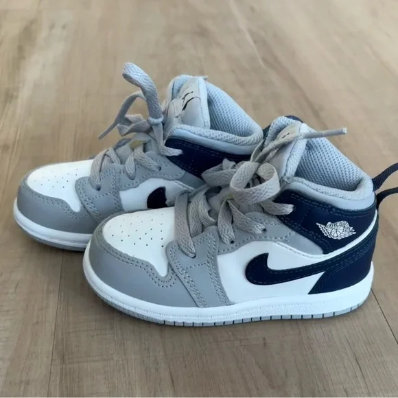 Jordan Kids Sneakers - White, Gray, and Navy - Picture 9 of 9